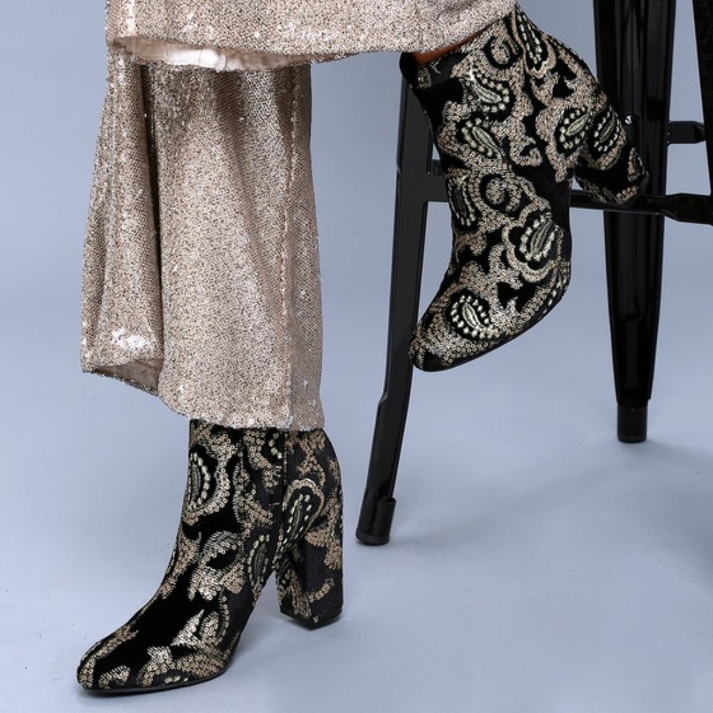 MIA Black Brocade Ankle Booties Block heel